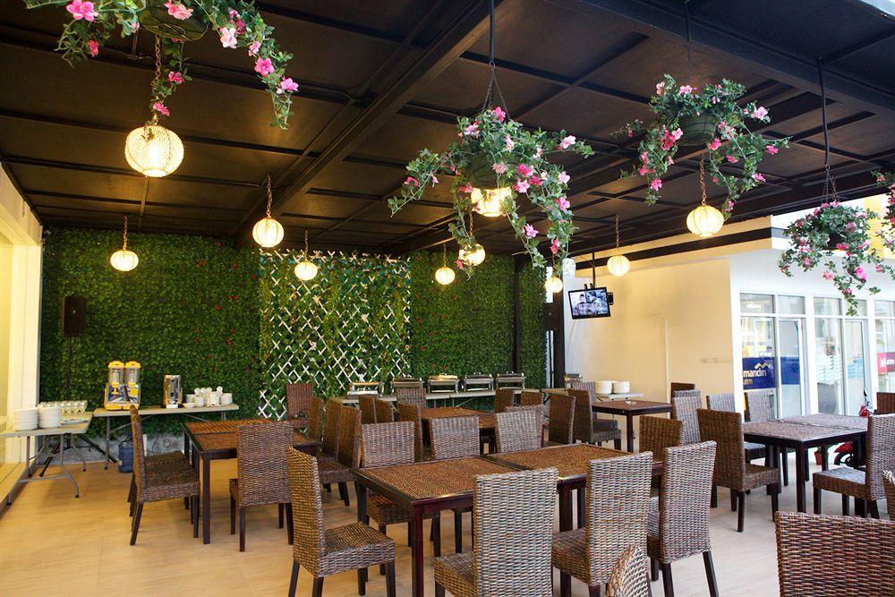 Arbor Biz Hotel Makassar Exterior foto
